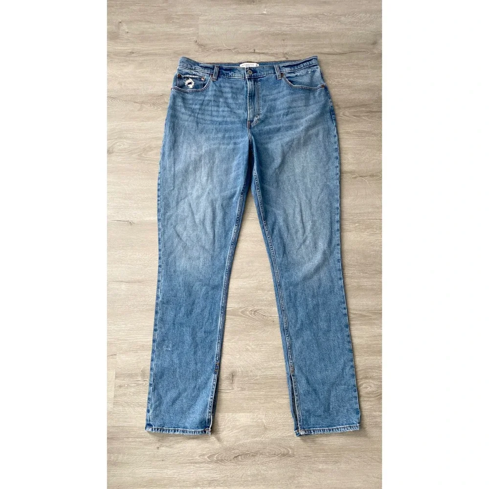 Abercrombie & Fitch The Skinny High Rise Jeans Medium Wash Side Slit Size 33 16L